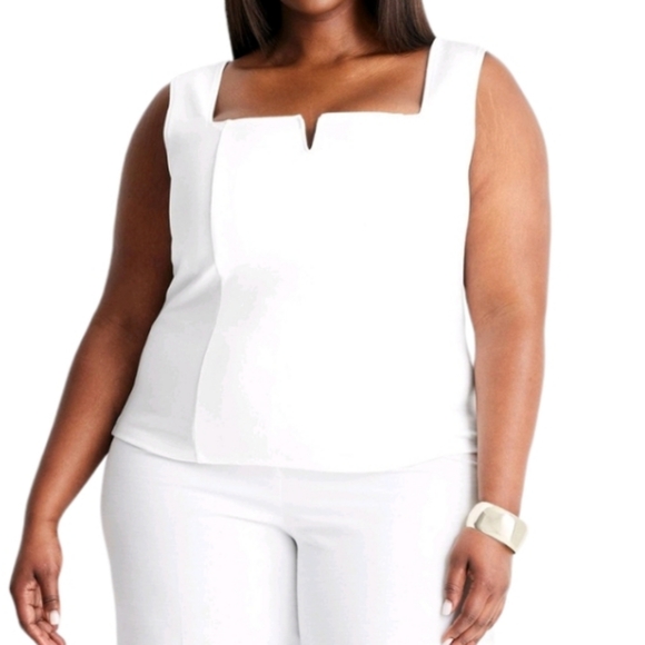 future collective Tops - NOTCH FRONT TANK TOP SZ 2X NWOT